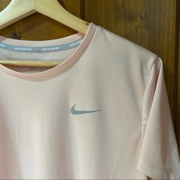 Nike: Dri-Fit Women's Mesh Athletic Workout Gym‎ T-Shirt Top Blush Pink Large - Picture 5 of 9